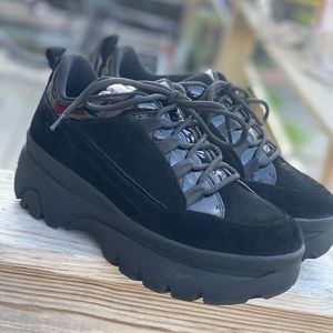 Black Wedge Madden Girl